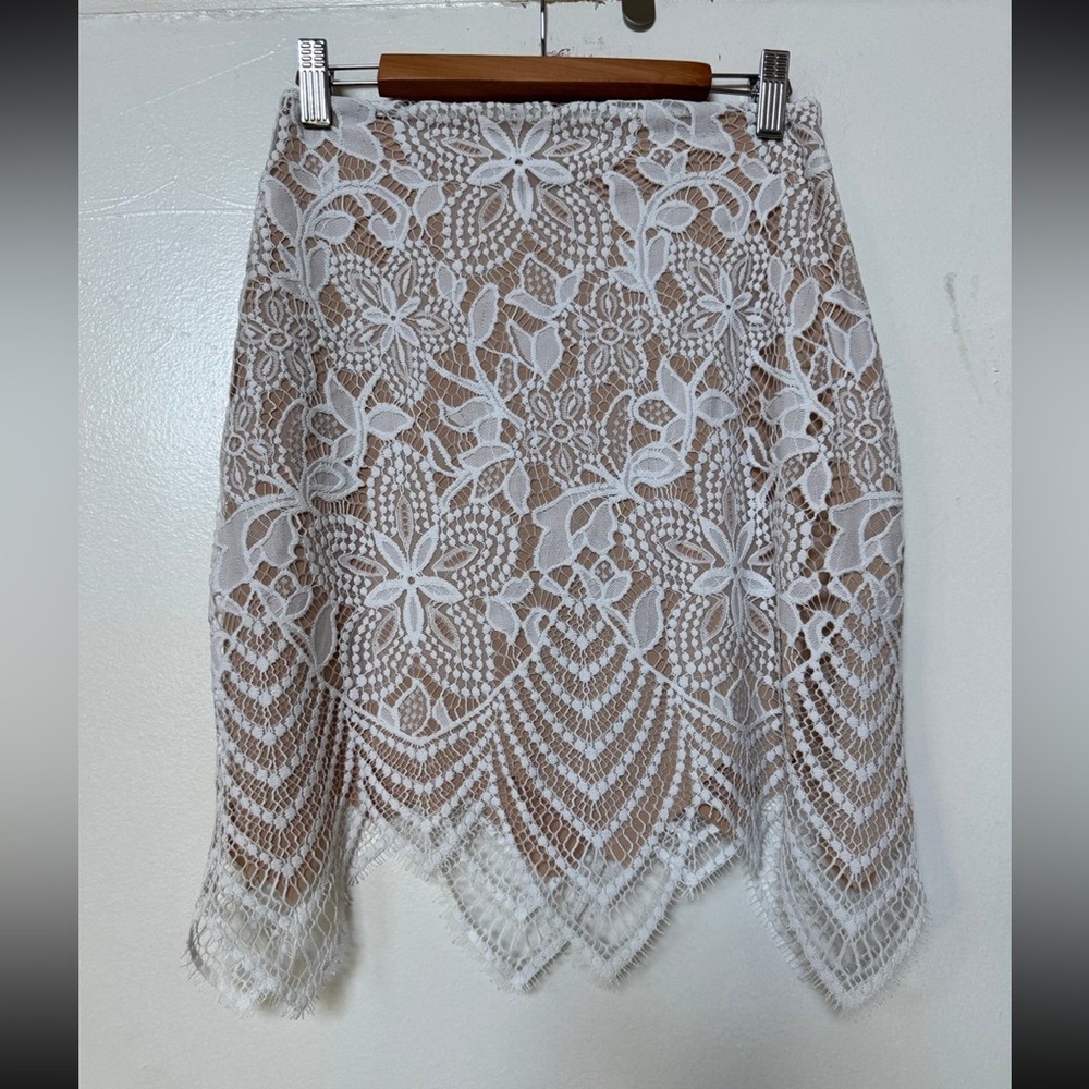 For love & Lemons lace mini skirt